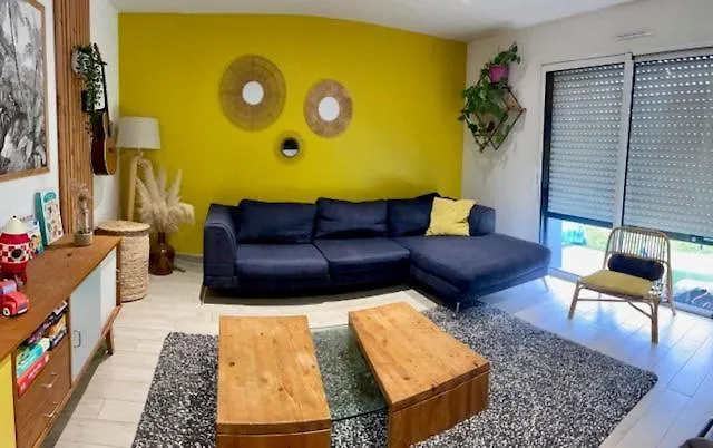 Maison Moderne Avec Piscine Bains-sur-Oust Holiday home